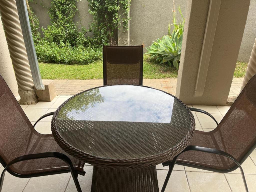 Toro Guest House Ράστενμπεργκ Εξωτερικό φωτογραφία